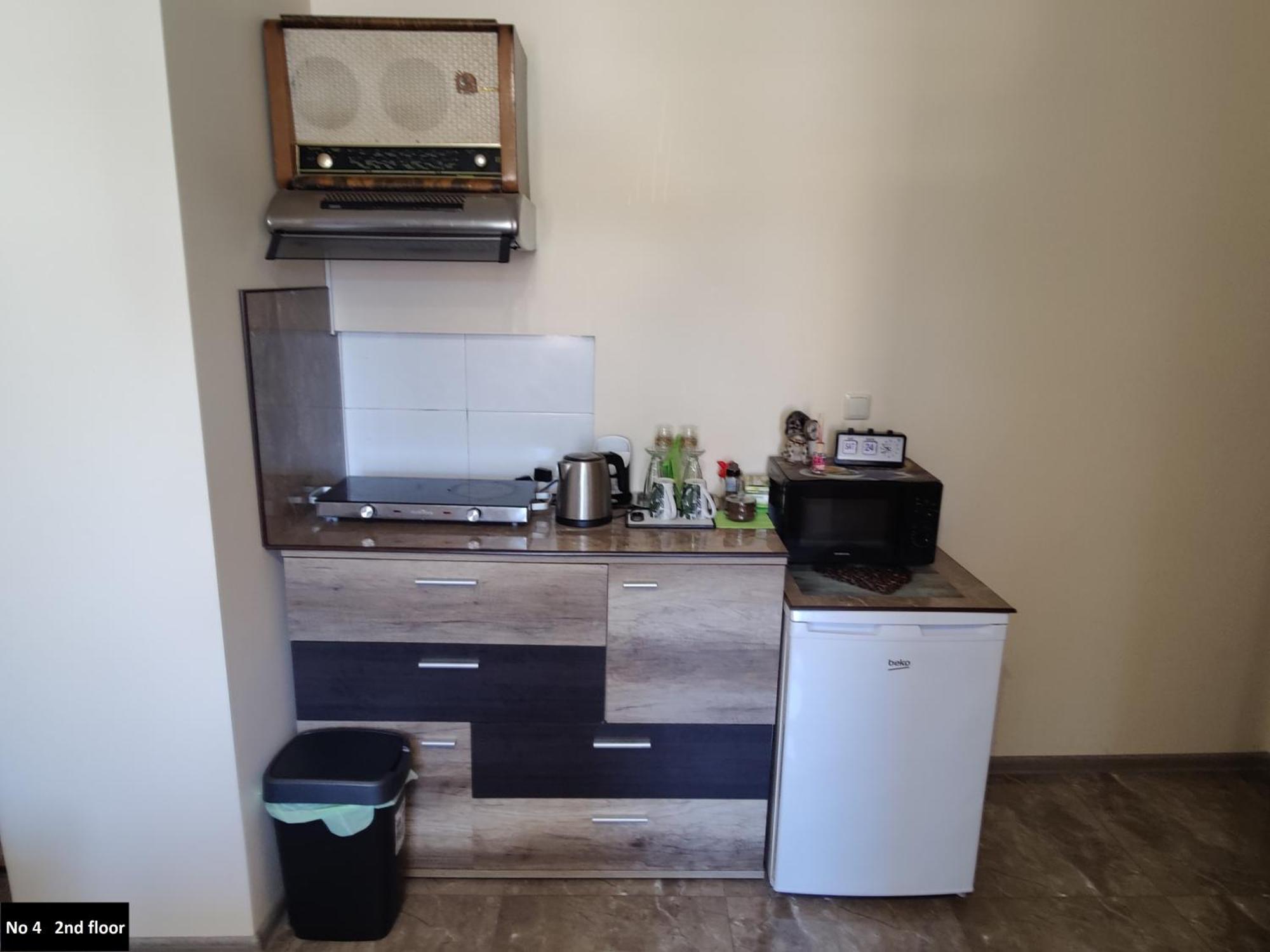 Old House Apartment *